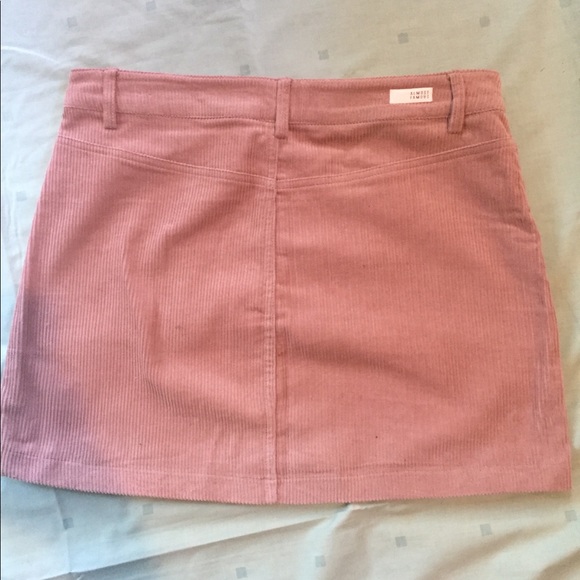 🍁3/$25 Almost Famous corduroy mini skirt - Picture 2 of 3